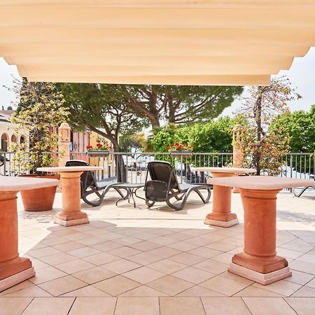 Hotel Astoria Garda  Ngoại thất bức ảnh