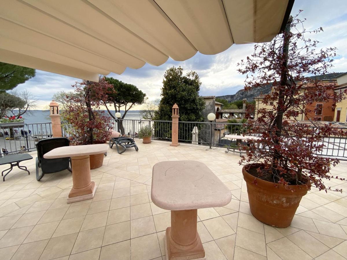 Hotel Astoria Garda  Ngoại thất bức ảnh