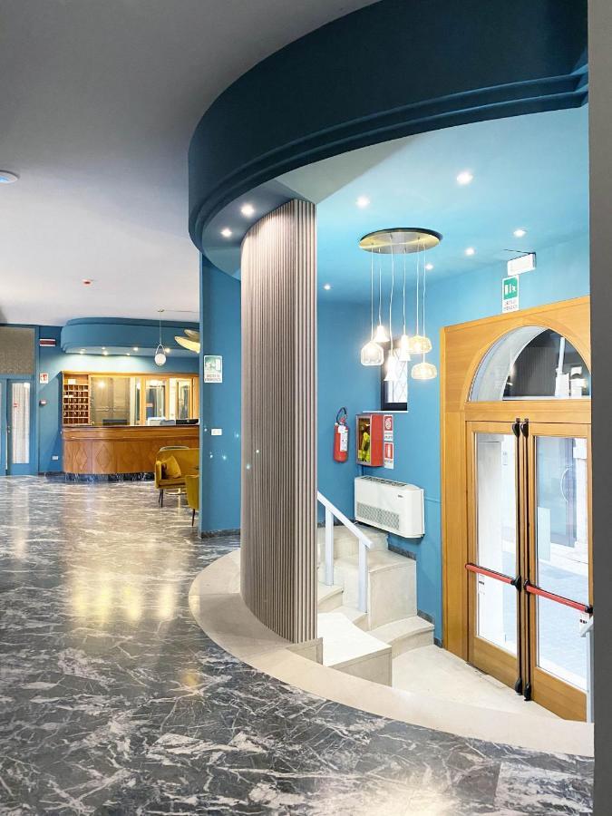Hotel Astoria Garda  Ngoại thất bức ảnh