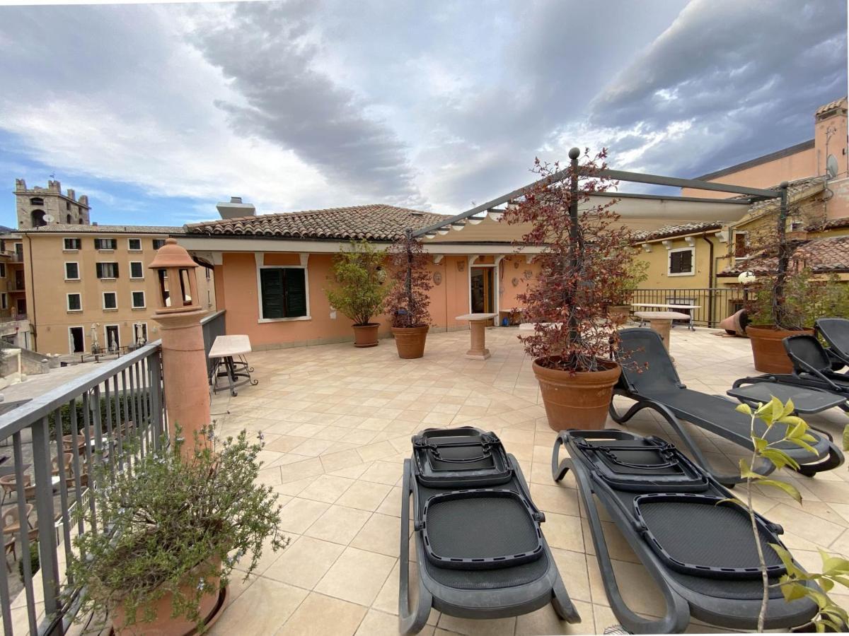 Hotel Astoria Garda  Ngoại thất bức ảnh