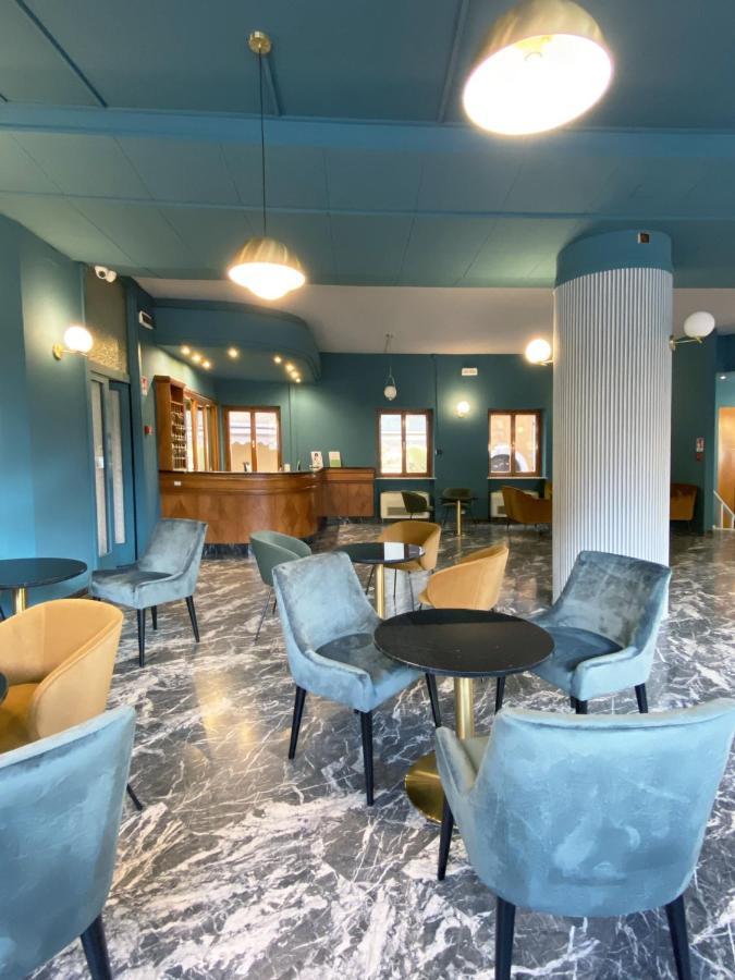 Hotel Astoria Garda  Ngoại thất bức ảnh