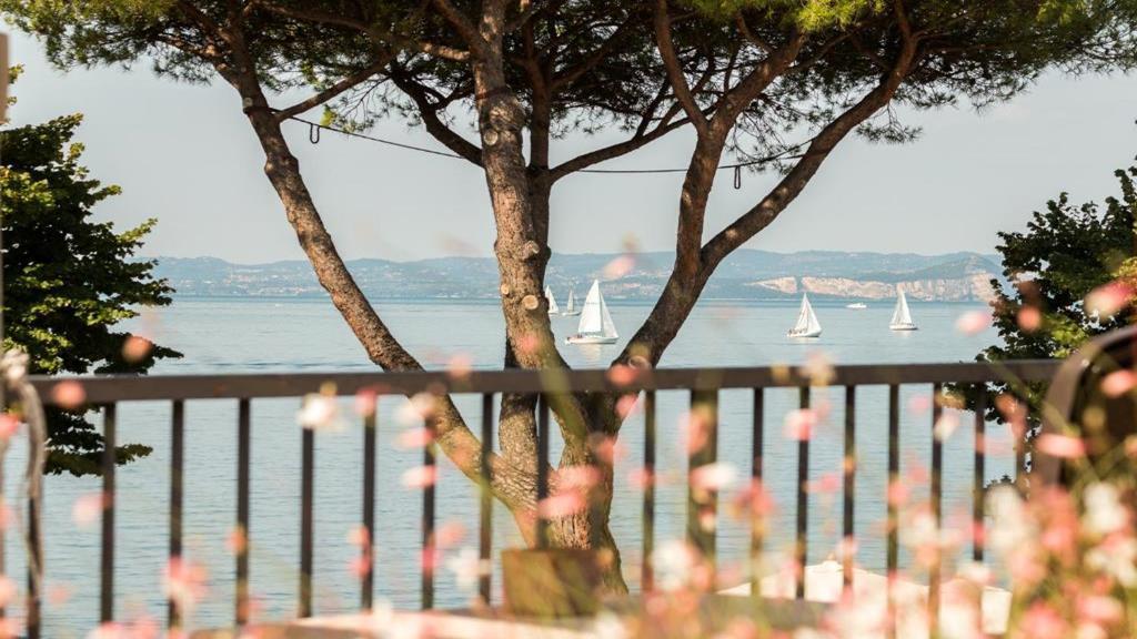 Hotel Astoria Garda  Ngoại thất bức ảnh