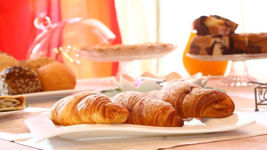 Hotel Astoria Garda  Ngoại thất bức ảnh
