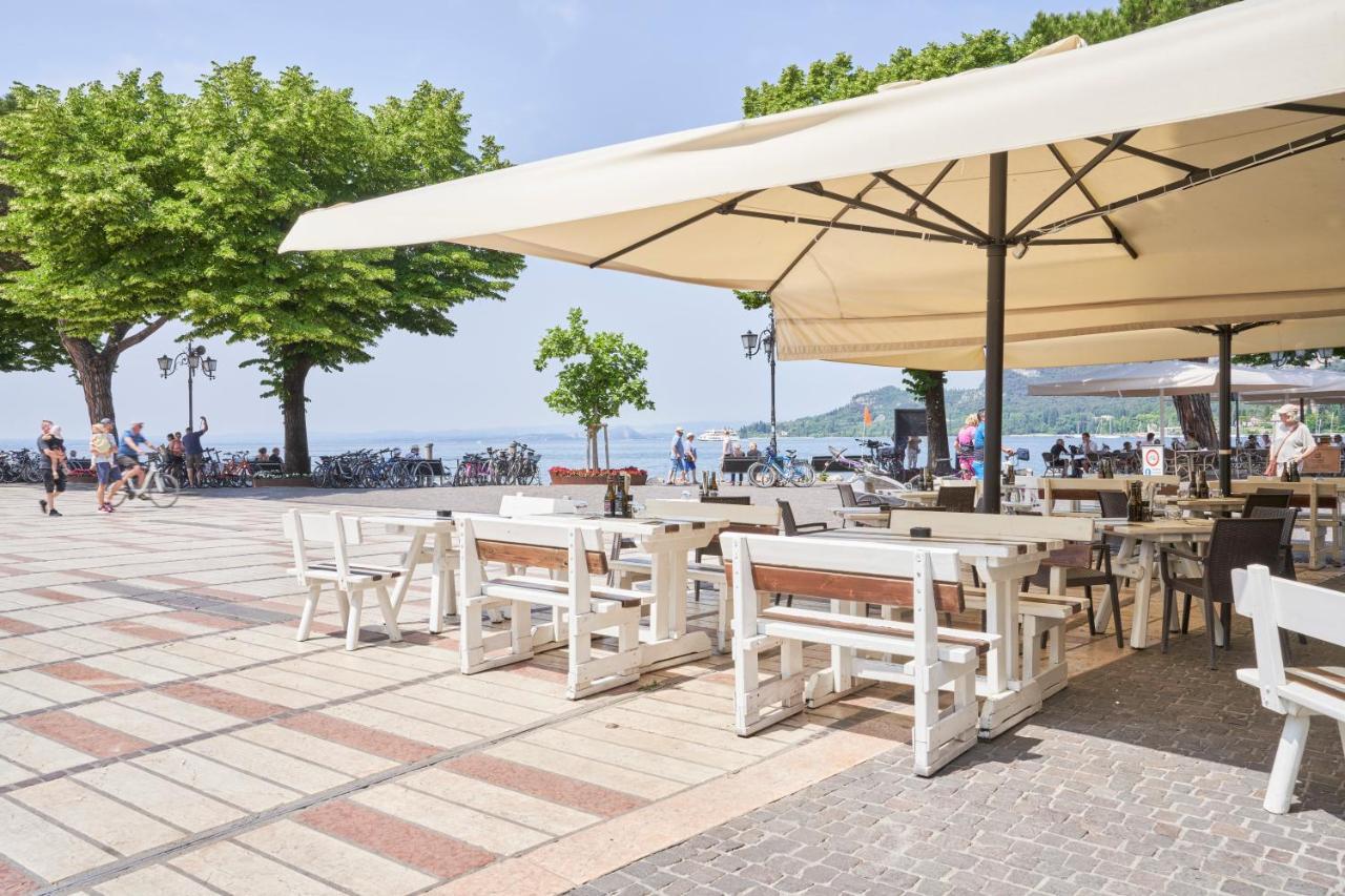 Hotel Astoria Garda  Ngoại thất bức ảnh
