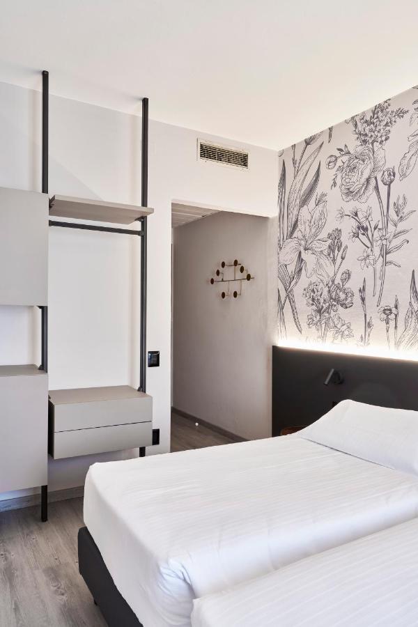 Hotel Astoria Garda  Ngoại thất bức ảnh