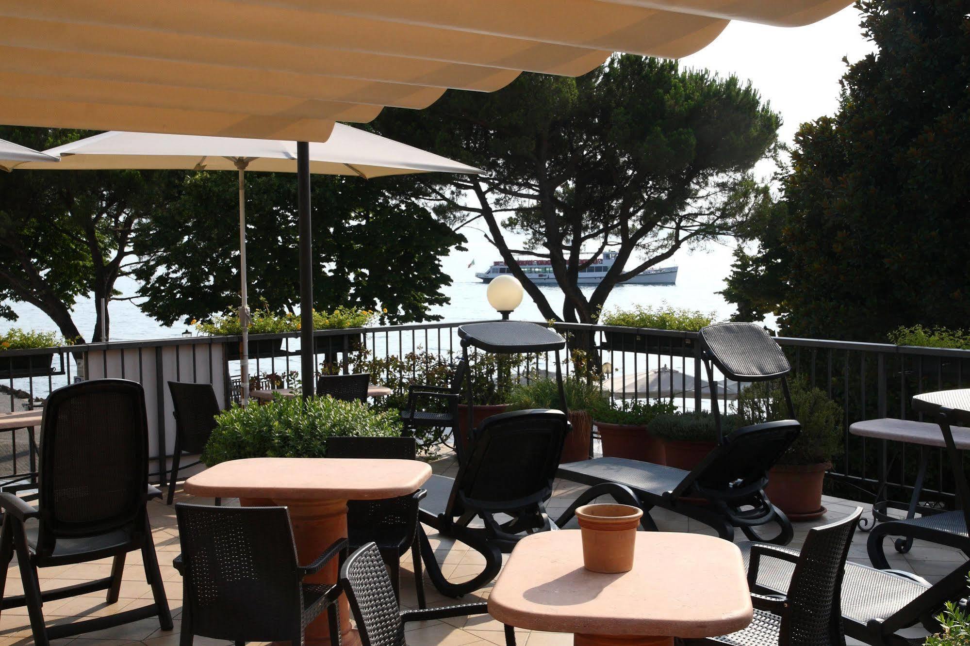 Hotel Astoria Garda  Ngoại thất bức ảnh