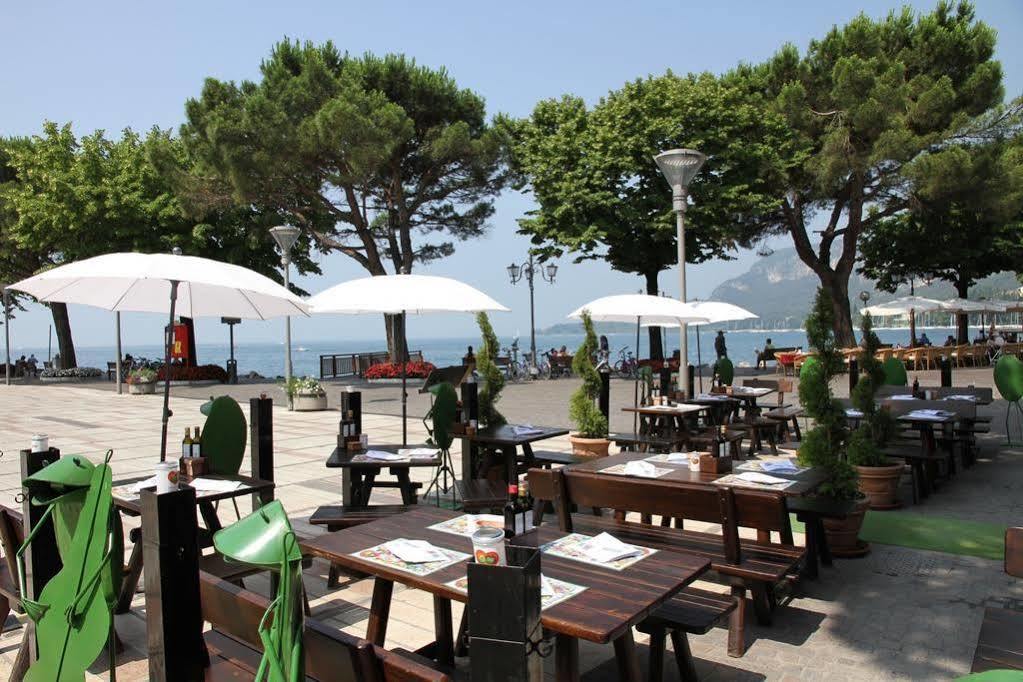 Hotel Astoria Garda  Ngoại thất bức ảnh
