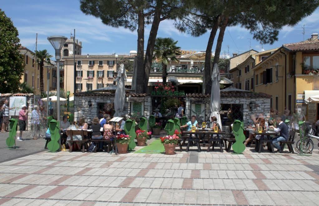 Hotel Astoria Garda  Ngoại thất bức ảnh